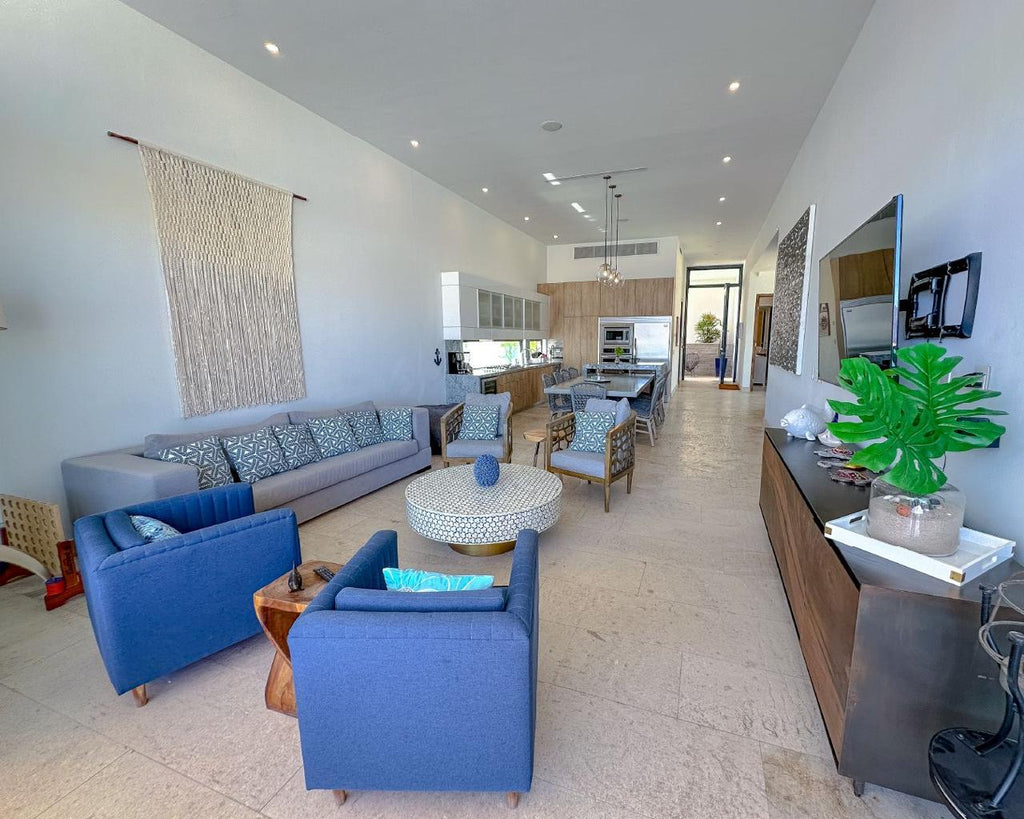 Dos casas en una vista marina