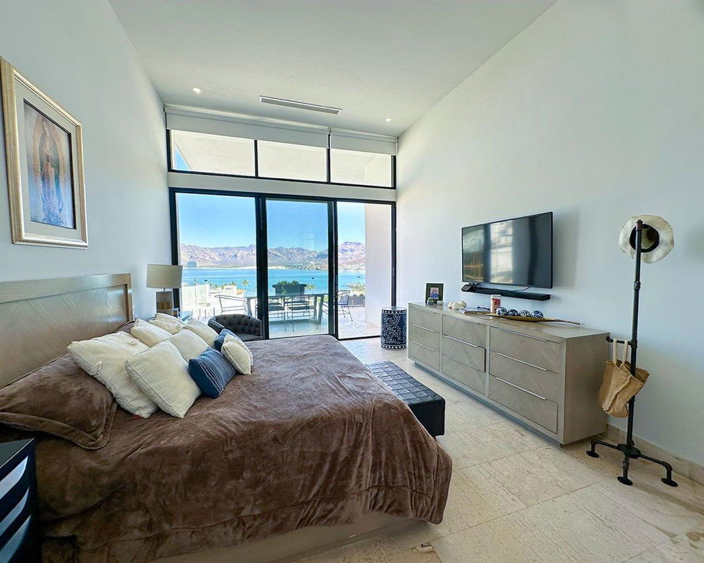 Dos casas en una vista marina